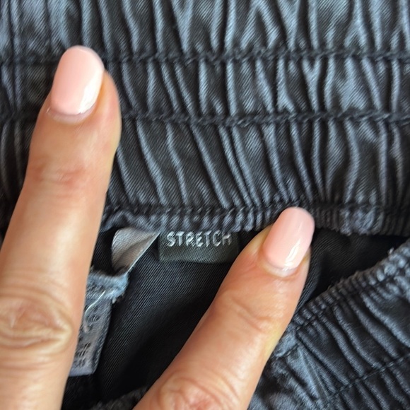 American Eagle Outfitters Dark Gray Joggers - Picture 5 of 9